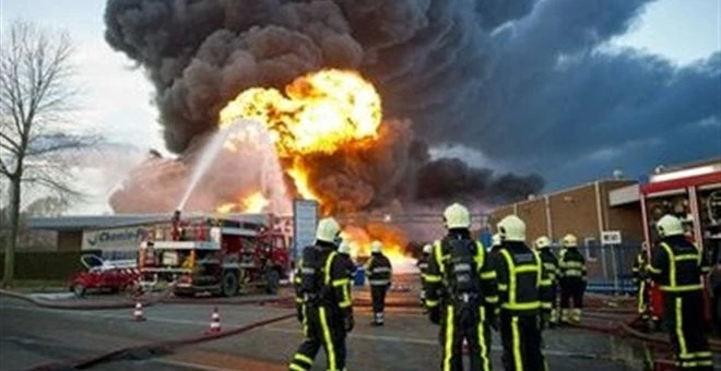 Έκρηξη σε χημική μονάδα στο Βέλγιο προκάλεσε διαρροή ουσιών